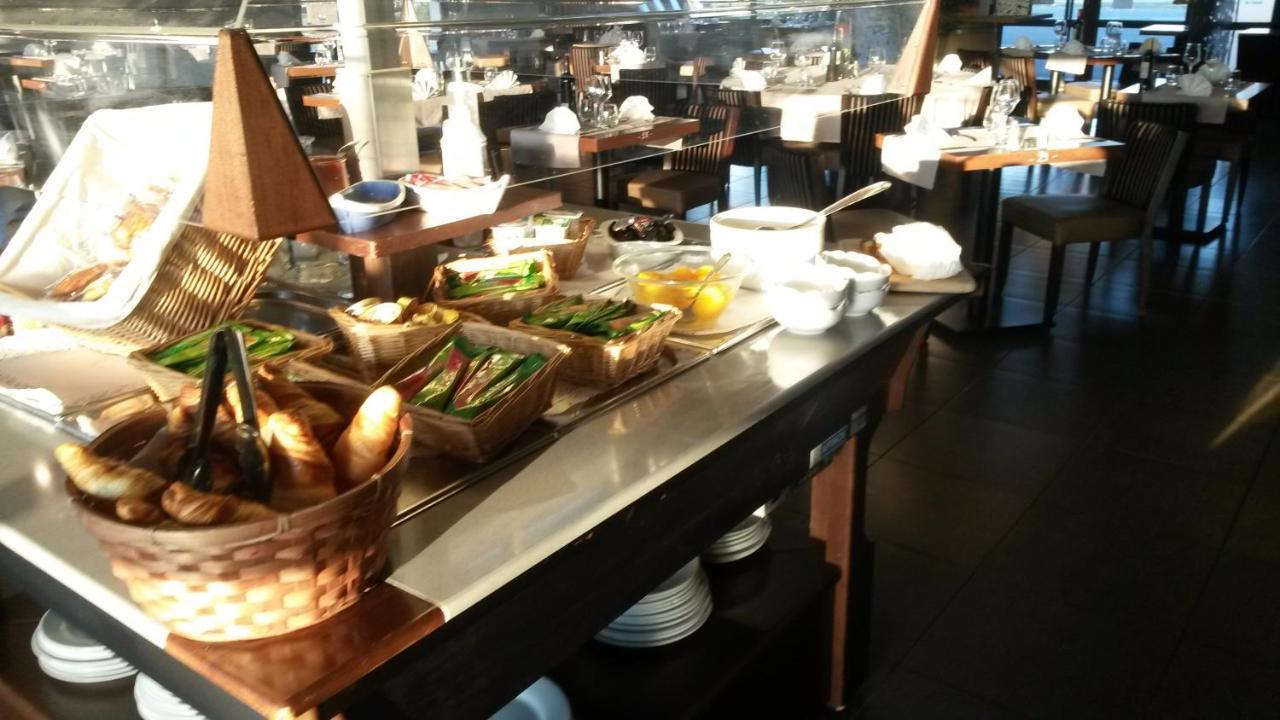 Hotel Restaurant Akena La Brede Eksteriør billede